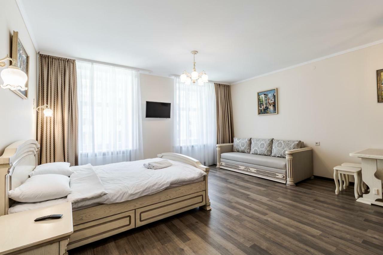 Opera House Apartment 3 Liov Exterior foto